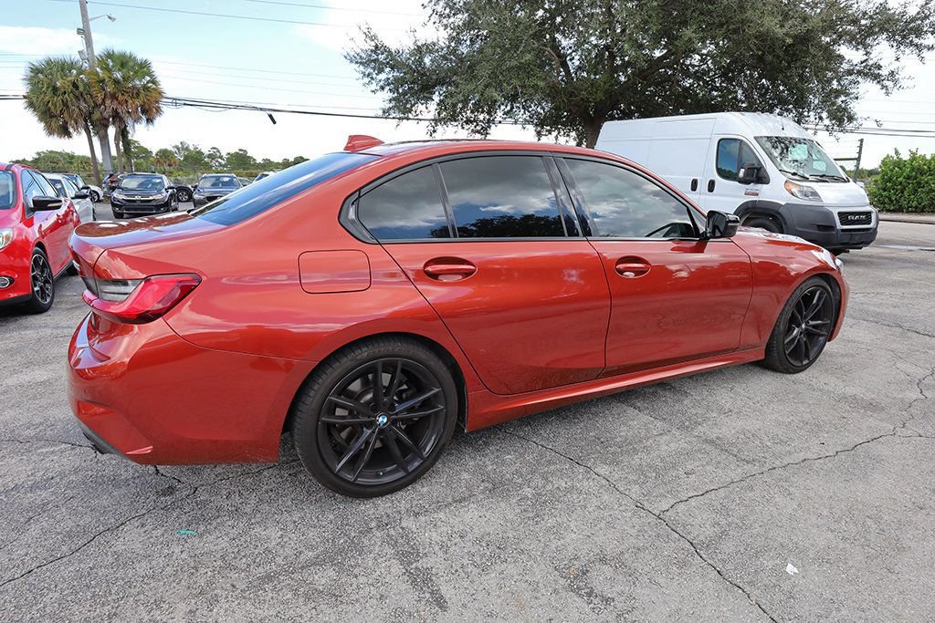Used 2021 BMW 330i Sedan w/ M Sport Package RWD image 7