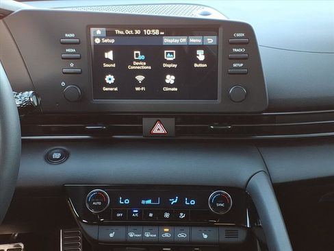 New 2026 Hyundai Elantra SEL Sport Premium image 9