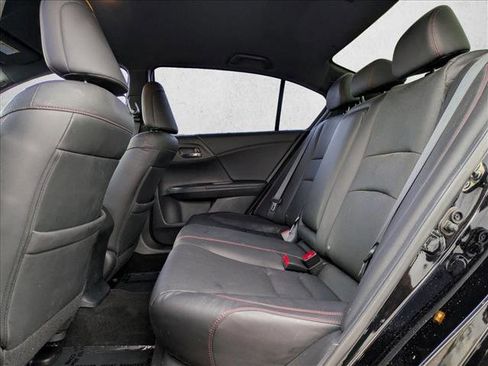 Used 2017 Honda Accord Sport Special Edition image 18