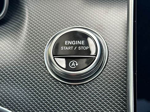 New 2026 Mercedes-Benz C 43 AMG 4MATIC Sedan image 28