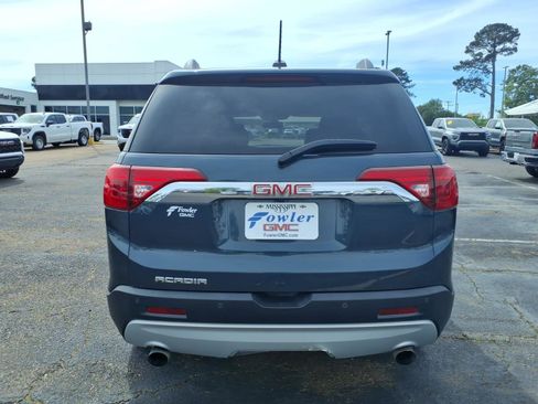 Used 2019 GMC Acadia SLT w/ LPO, Floor Liner Package image 4