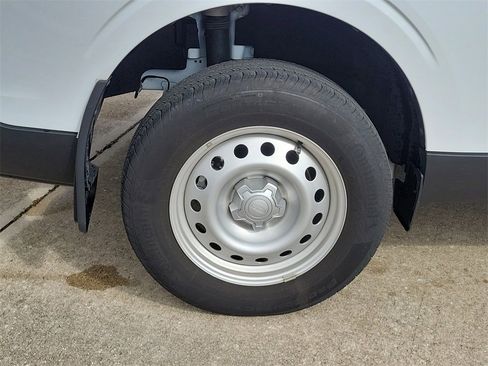 Certified 2024 Ford Maverick XL image 5