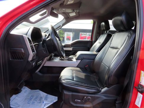 Used 2019 Ford F250 Lariat w/ Lariat Ultimate Package AWD/4WD image 26