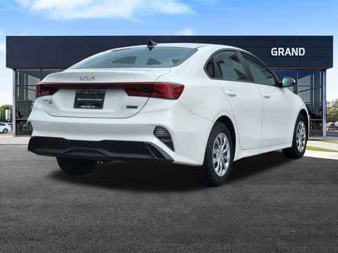 Certified 2023 Kia Forte LX FWD image 6