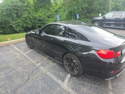 Used 2017 BMW M4 Coupe RWD image 5