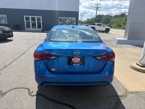 Used 2024 Nissan Sentra SV FWD image 6