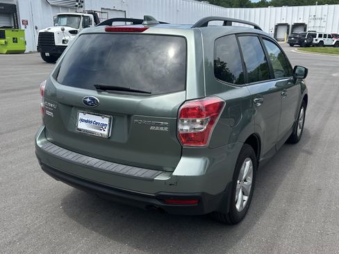 Used 2016 Subaru Forester 2.5i Premium AWD/4WD image 9