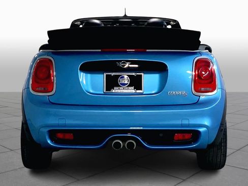 Used 2019 MINI Cooper S w/ Signature Upholstery Package image 4