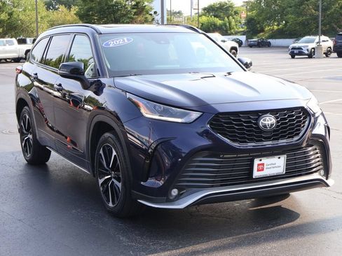 Certified 2021 Toyota Highlander XSE AWD/4WD image 11