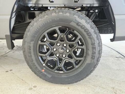 New 2025 Ford F150 Lariat image 9