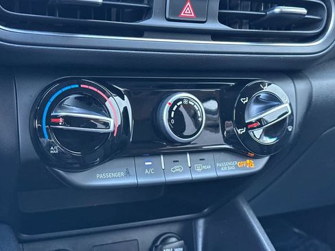 Used 2023 Hyundai Kona SEL image 21