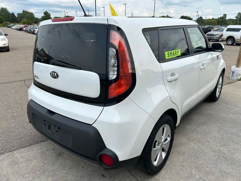 Used 2014 Kia Soul FWD image 5