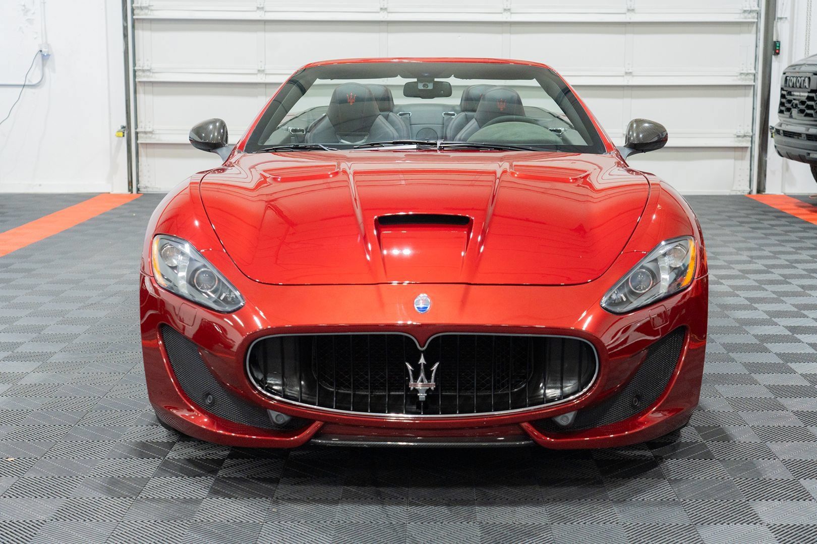 Used 2017 Maserati GranTurismo Sport RWD image 2