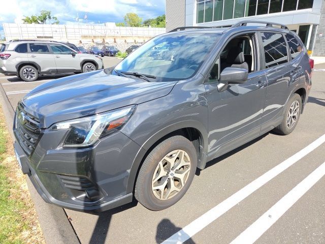 Used 2022 Subaru Forester Premium AWD/4WD image 10