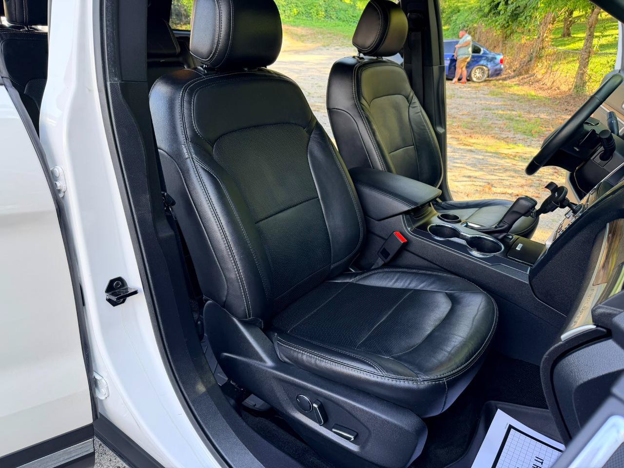 Used 2017 Ford Explorer Limited FWD image 15