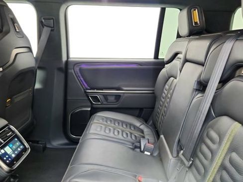 Used 2022 Rivian R1S Launch Edition image 33