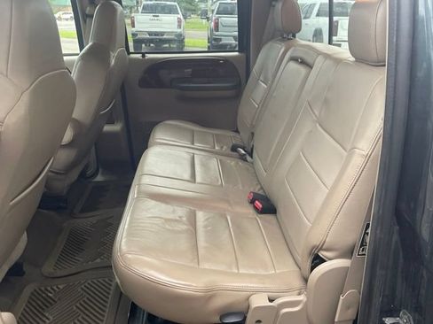 Used 2004 Ford F350 Lariat RWD image 6