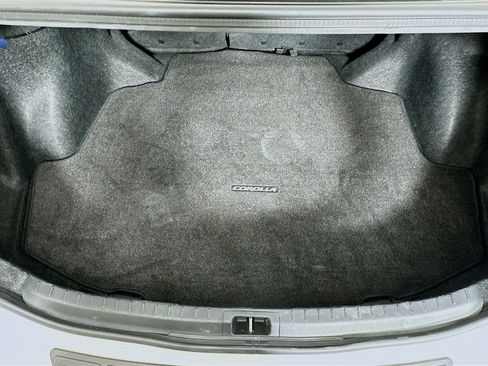 Used 2018 Toyota Corolla SE w/ Protection Package image 26