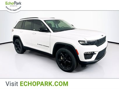Used 2023 Jeep Grand Cherokee Limited w/ Black Appearance Package