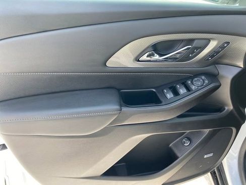 Certified 2023 Chevrolet Traverse Premier w/ Redline Edition image 18