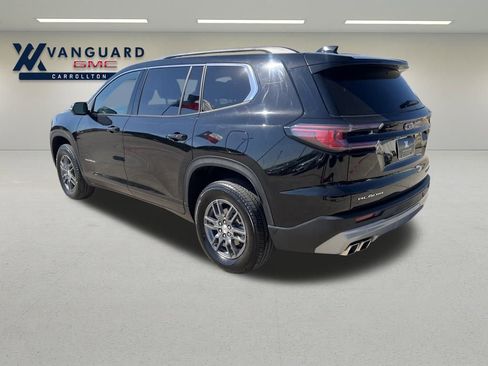 Used 2025 GMC Acadia Elevation image 3