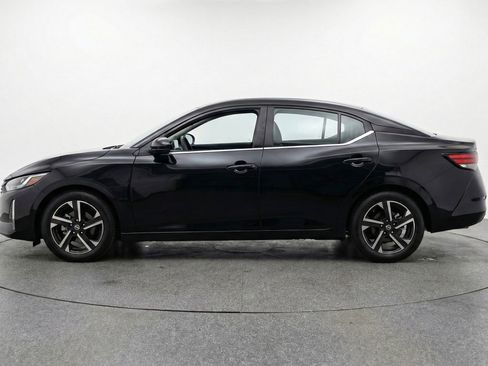 Used 2025 Nissan Sentra SV image 5