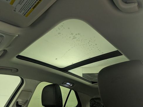 New 2025 Buick Envision Sport Touring image 25