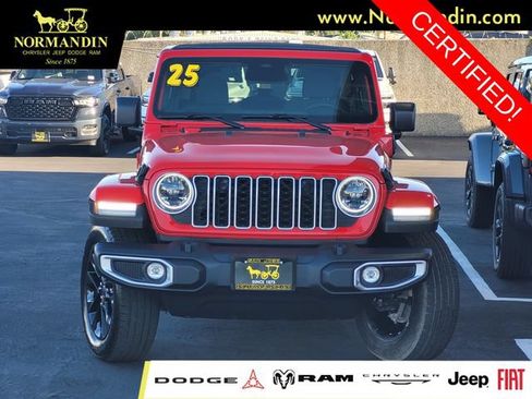 Used 2025 Jeep Wrangler Unlimited Sahara w/ Safety Group AWD/4WD image 2