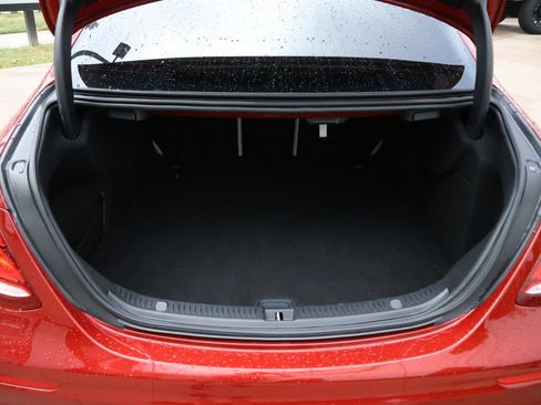 Used 2019 Mercedes-Benz E 300 image 8