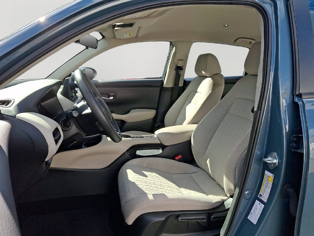 Used 2023 Honda HR-V LX image 15