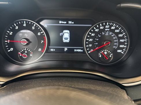 Used 2023 Kia Stinger GT2 image 5