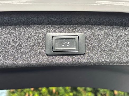 Used 2022 Audi Q3 2.0T Premium Plus image 25