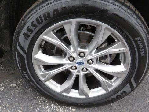 Certified 2023 Ford Explorer Limited image 30