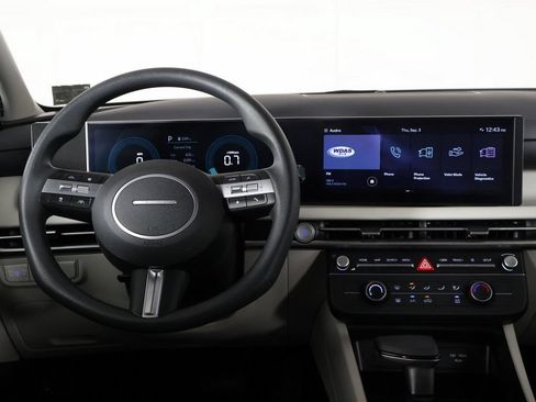 Certified 2025 Hyundai Tucson SE AWD/4WD image 28