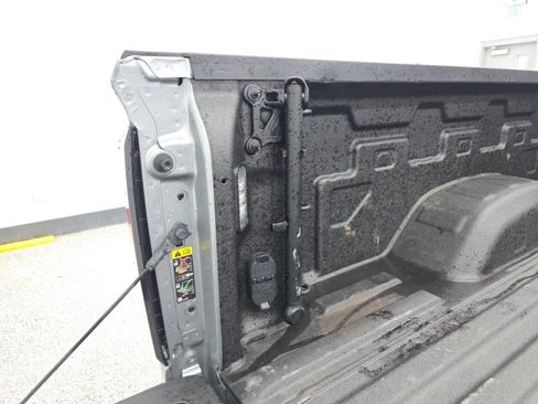 Used 2025 GMC Sierra 2500 SLE w/ SLE Value Package; image 22