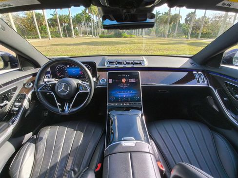 Used 2023 Mercedes-Benz S 500 S 500 4MATIC Sedan 4D image 8