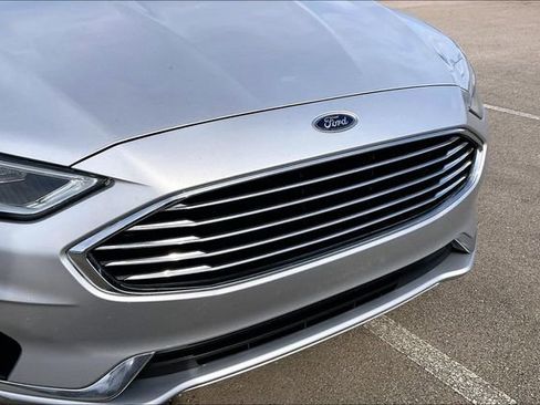 Used 2019 Ford Fusion SEL image 5
