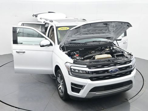 Certified 2024 Ford Expedition Max Limited RWD image 40