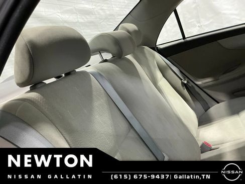 Used 2013 Toyota Corolla L FWD image 10