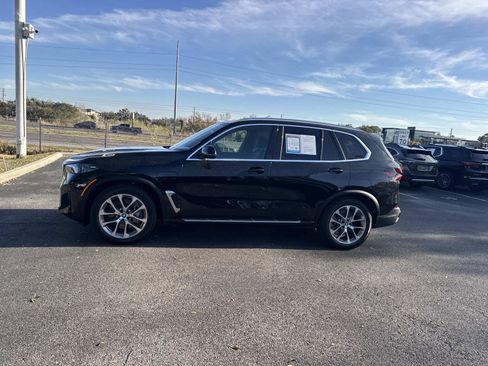 Used 2025 BMW X5 xDrive50e w/ Parking Assistance Package image 7