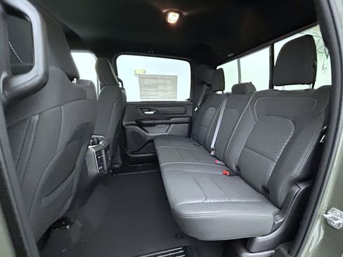 New 2026 RAM 1500 Express AWD/4WD image 19