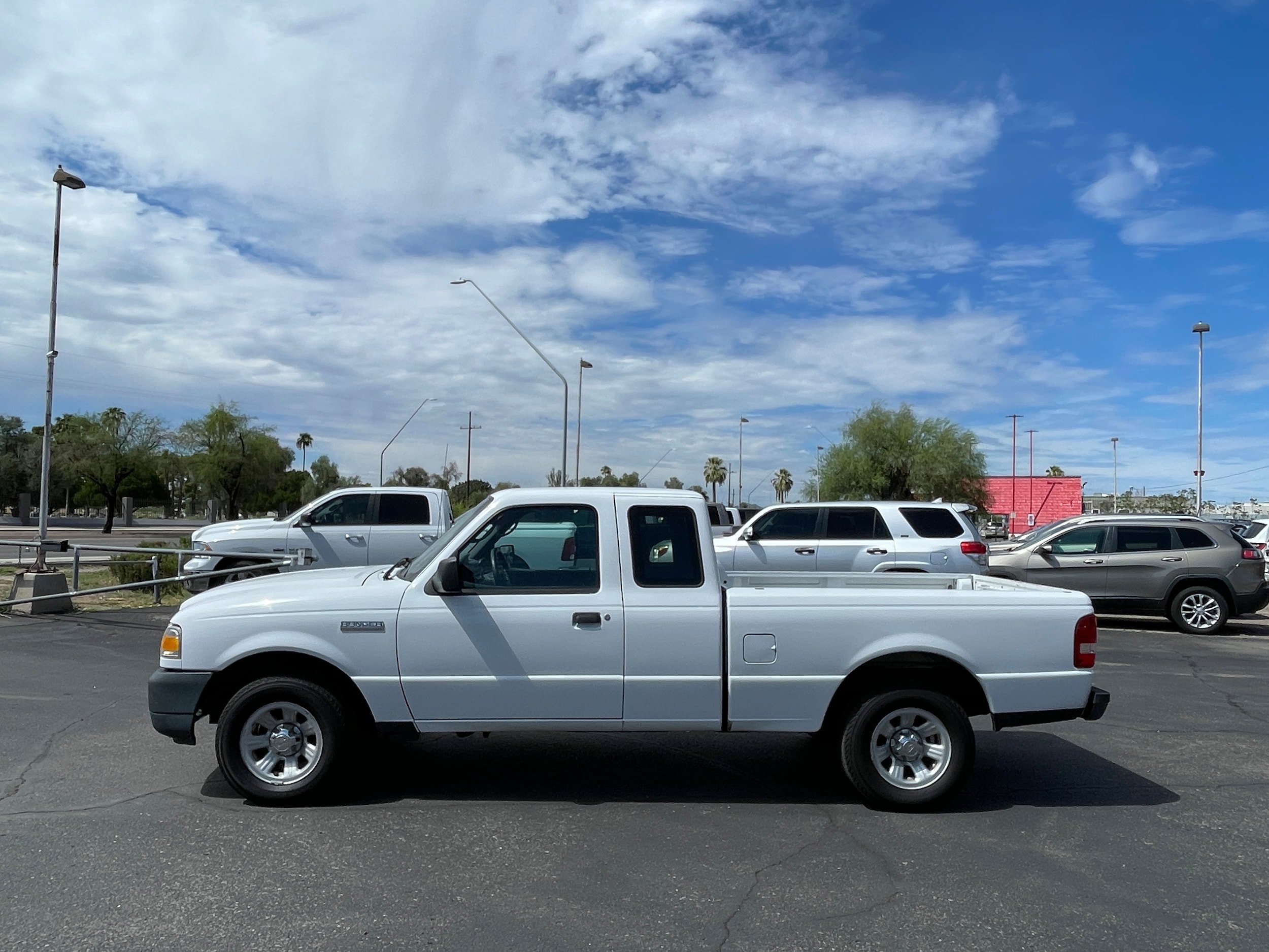Used 2007 Ford Ranger XLT RWD image 2