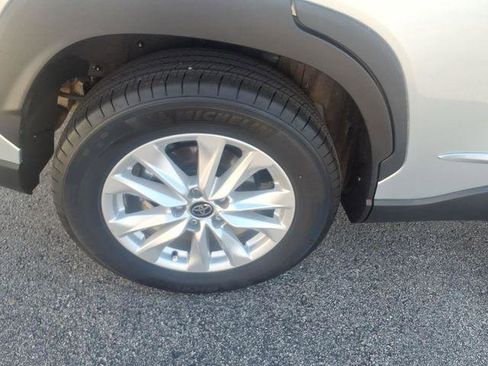 Certified 2024 Toyota Corolla Cross LE AWD/4WD image 29