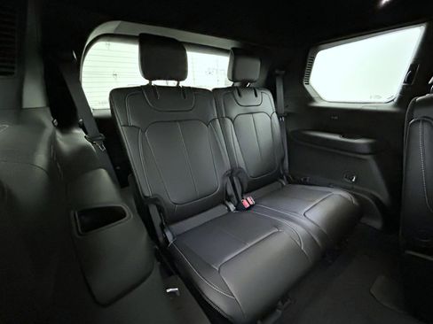 New 2026 Jeep Grand Cherokee L Limited image 19