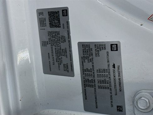 Used 2025 Chevrolet Silverado 1500 LTZ image 12