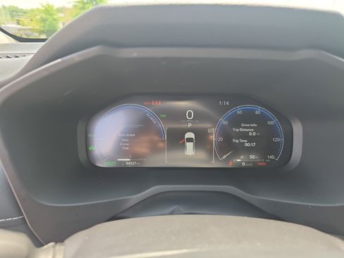 Used 2025 Toyota RAV4 Limited AWD/4WD image 18