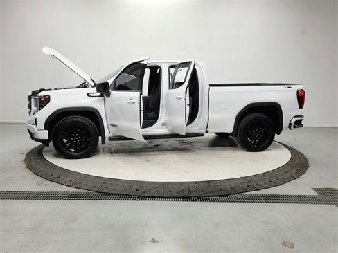 Used 2024 GMC Sierra 1500 Elevation w/ X31 Off-Road Package image 12