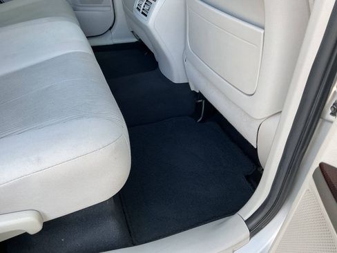 Used 2010 Toyota Venza AWD w/ Convenience Pkg image 36