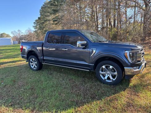 Used 2021 Ford F150 Lariat w/ Equipment Group 502A High image 1