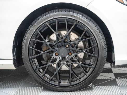 Used 2016 Mercedes-Benz E 350 4MATIC Sedan image 17